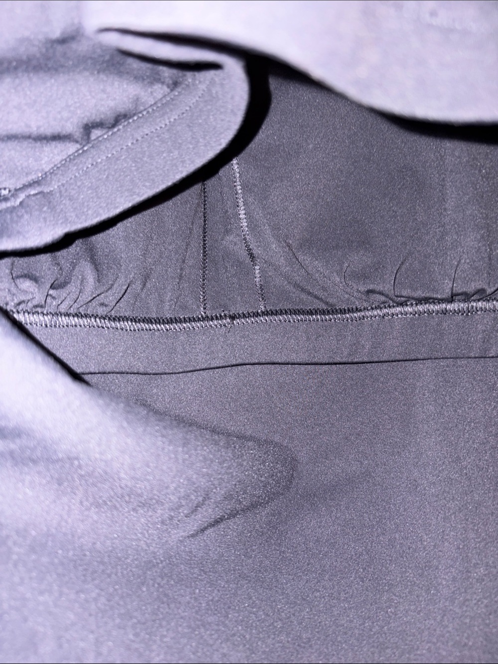 Halara top with built in bra - Picture 7 of 11